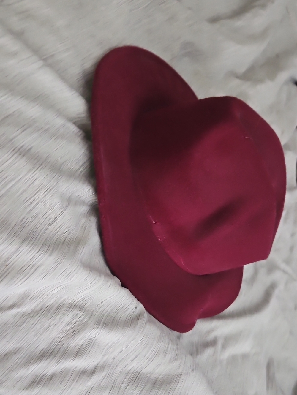Women's Burgundy Felt Fedora Hat